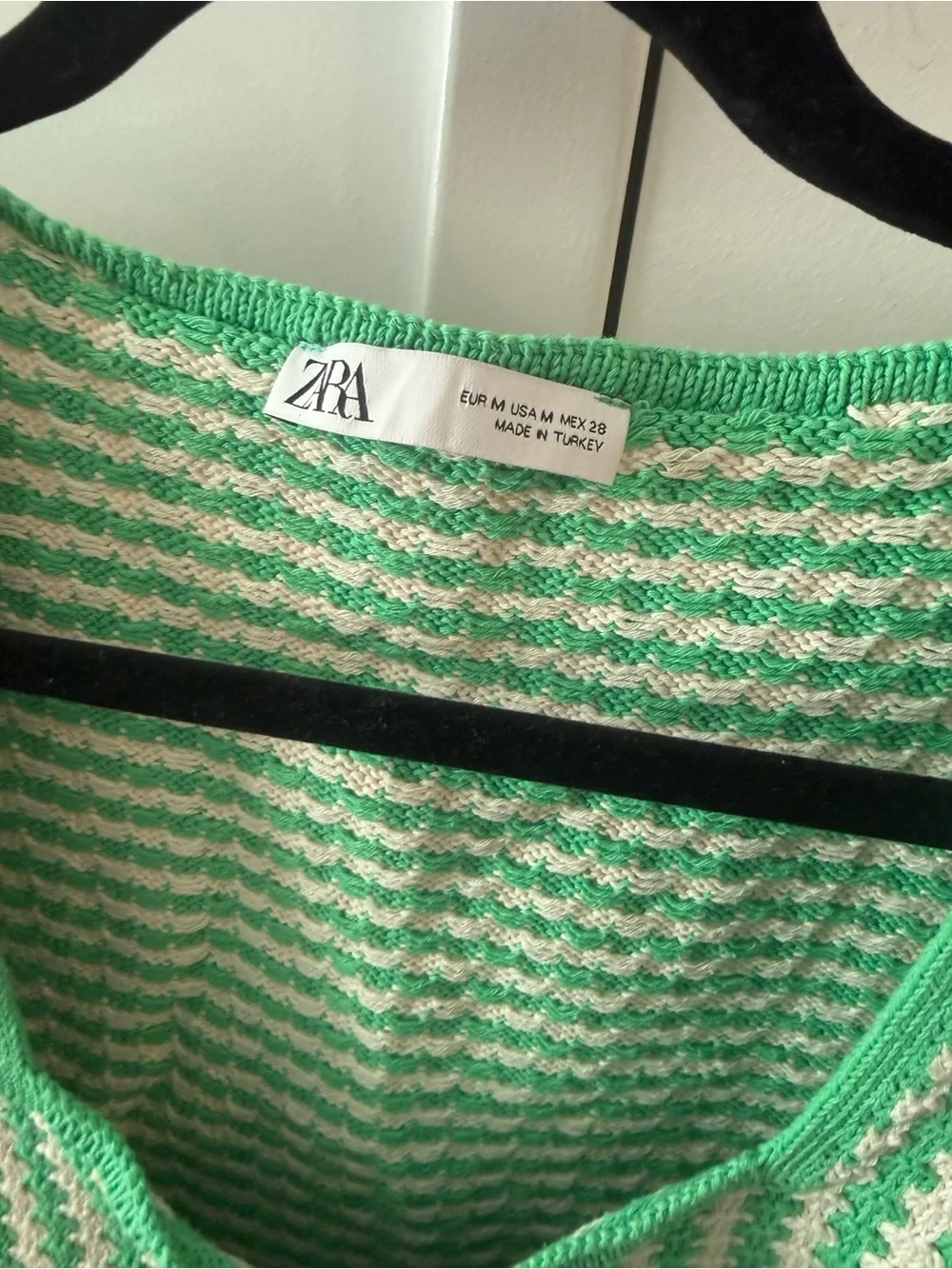 Zara Green and Cream Knit Tie-Front Crop Top